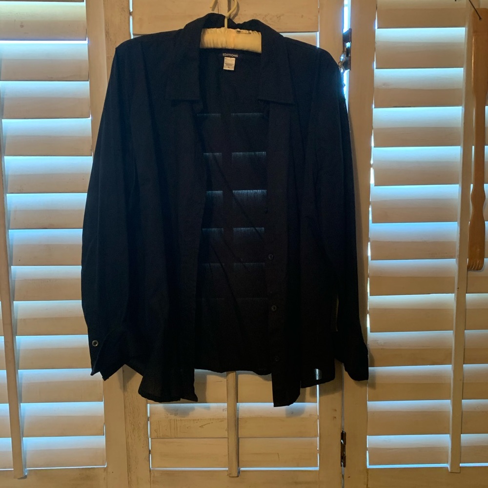 Editions Black Button Down Shirt 1x  no flaws